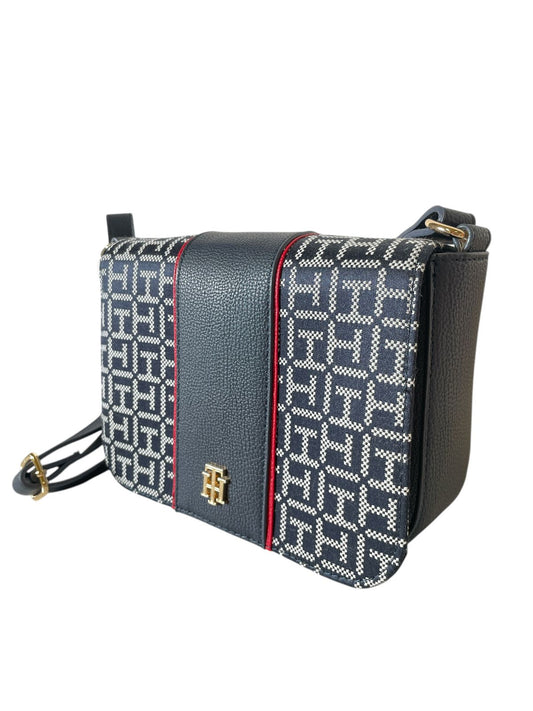 Bolsa Crossbody Tommy Hilfiger con Solapa | Estilo Clásico en 3 Colores